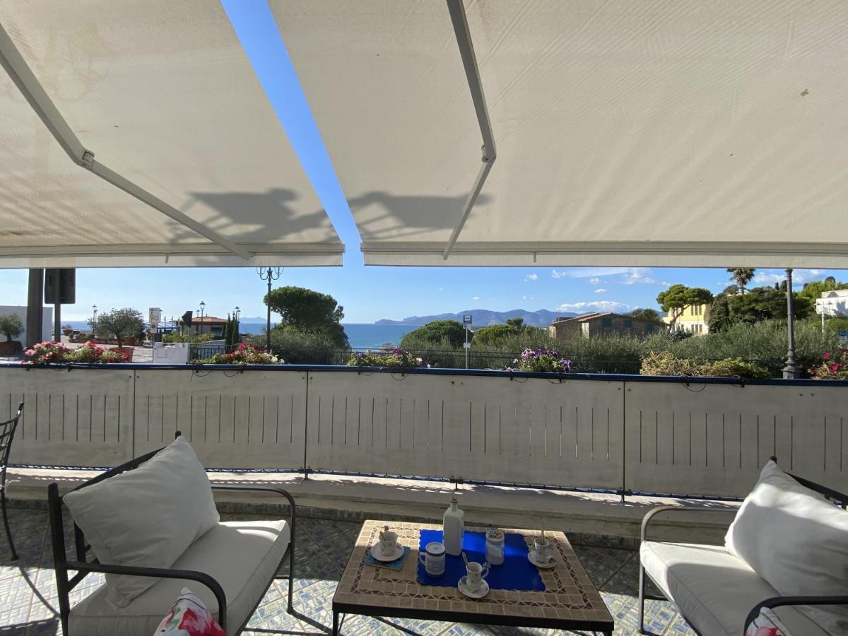 Holidaycasa Mike - Con Terrazzo Vista Mare سبرلونغا المظهر الخارجي الصورة