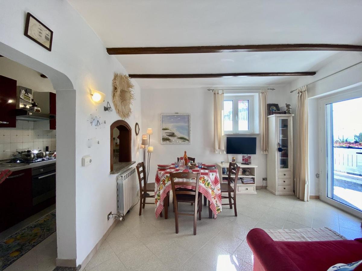 Holidaycasa Mike - Con Terrazzo Vista Mare سبرلونغا المظهر الخارجي الصورة