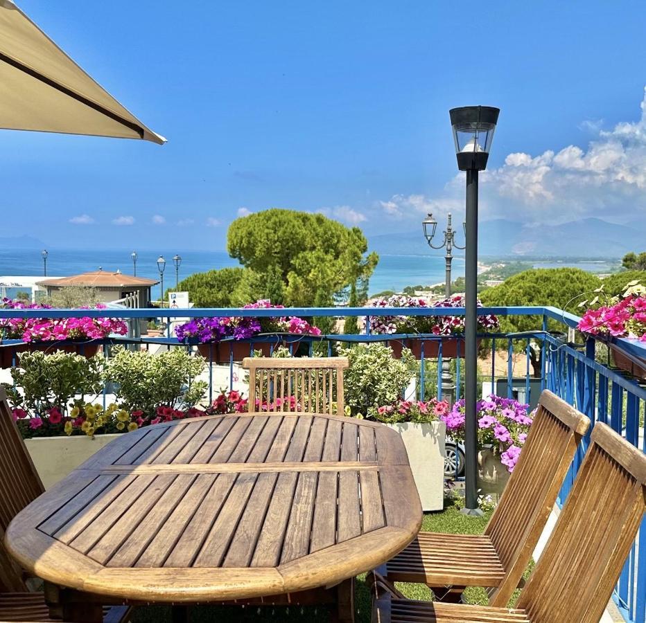 Holidaycasa Mike - Con Terrazzo Vista Mare سبرلونغا المظهر الخارجي الصورة